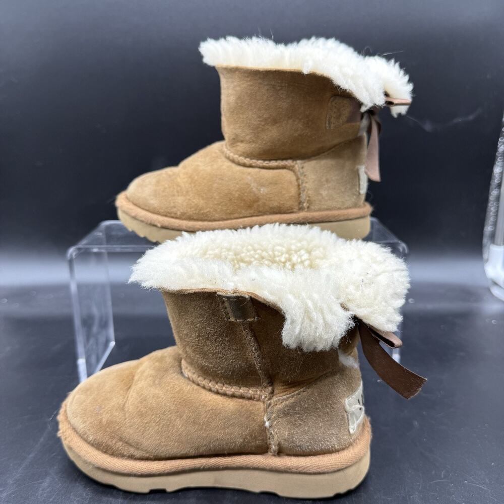 UGG Bailey Bootie Kids Size 8 Brown Fur lined Bow winter - Picture 2 of 8